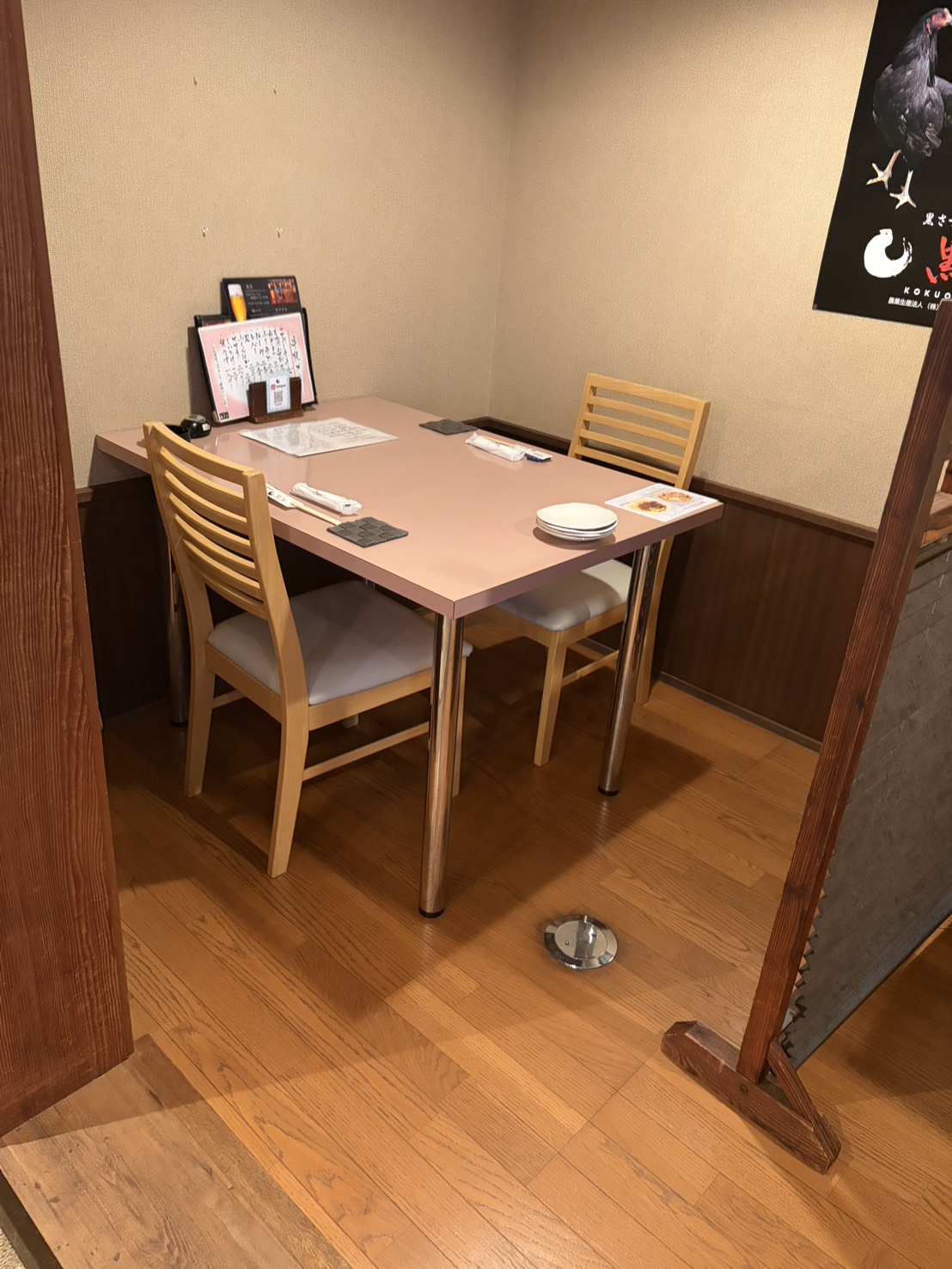 3階 お二人用のテーブル席